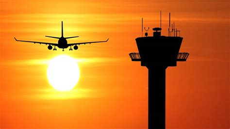 UK air traffic control says ‘technical issue’ hitting flights on busy travel day